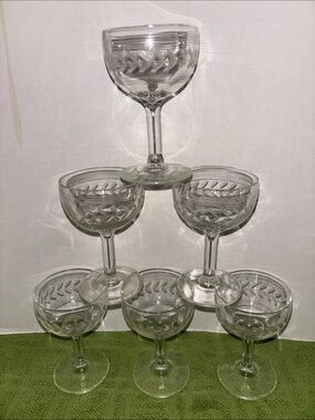 Anchor Hocking Laurel Leaf Cocktail Glasses-AHC55